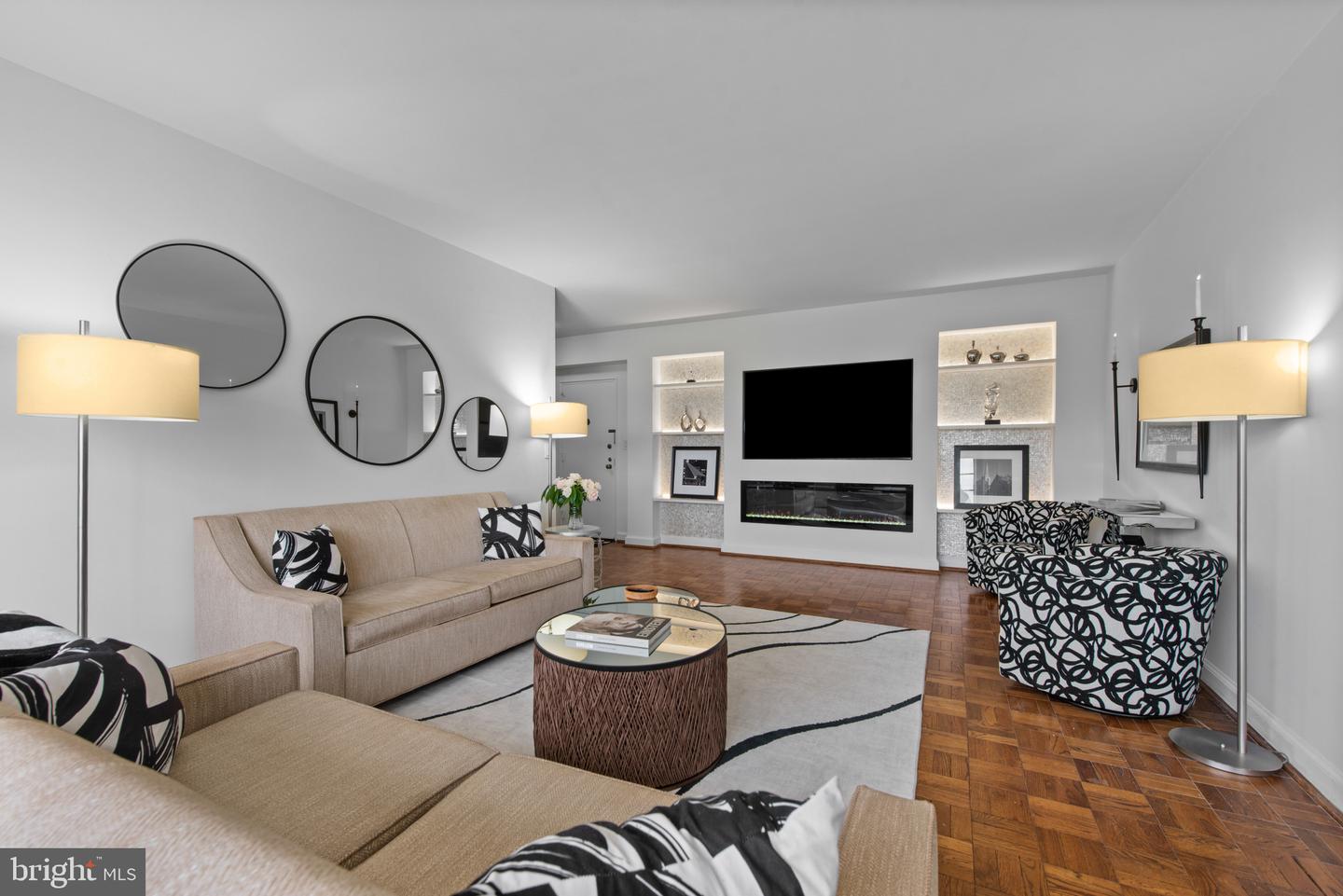 3601 Greenway #806 Property Photo 5
