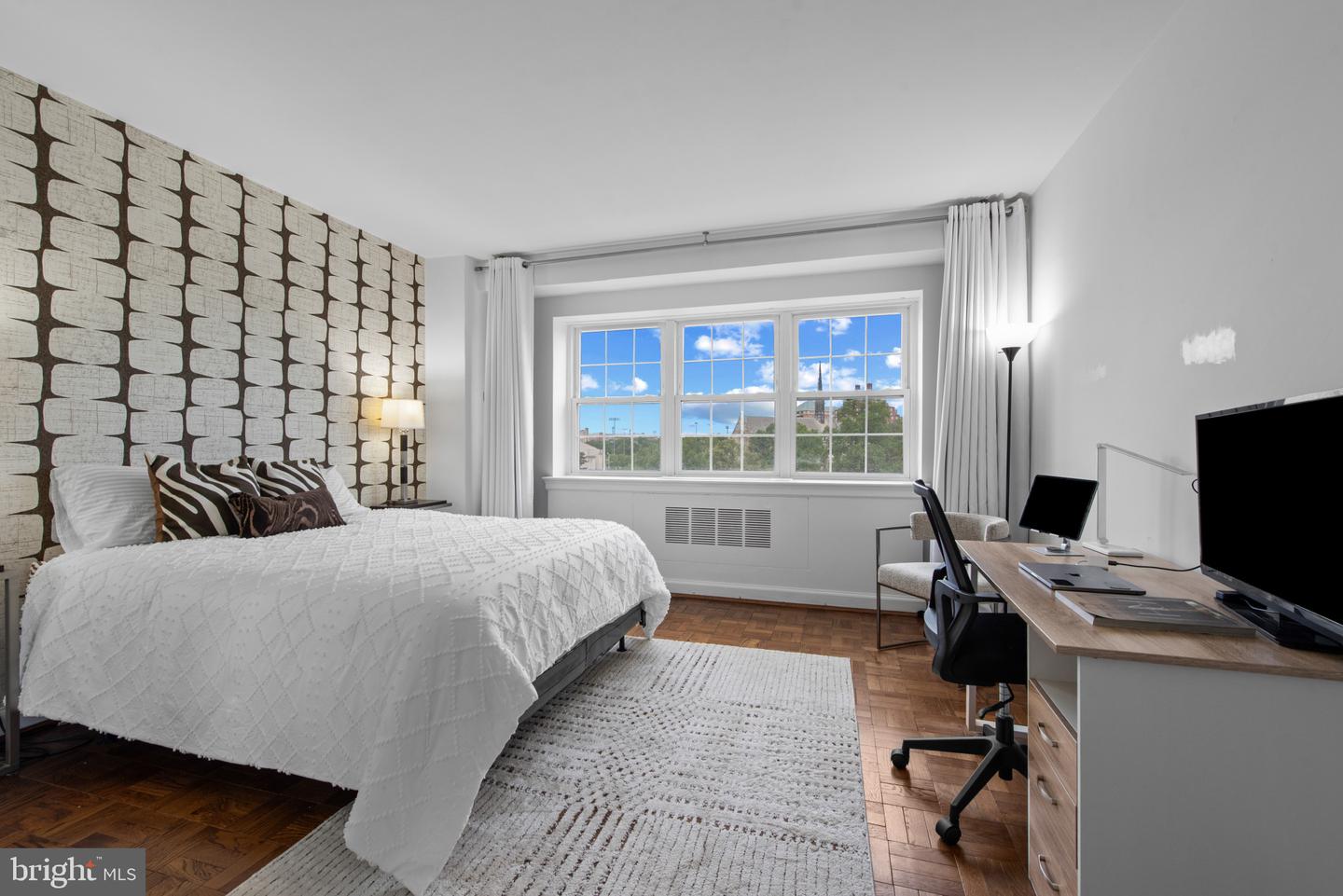 3601 Greenway #806 Property Photo 18