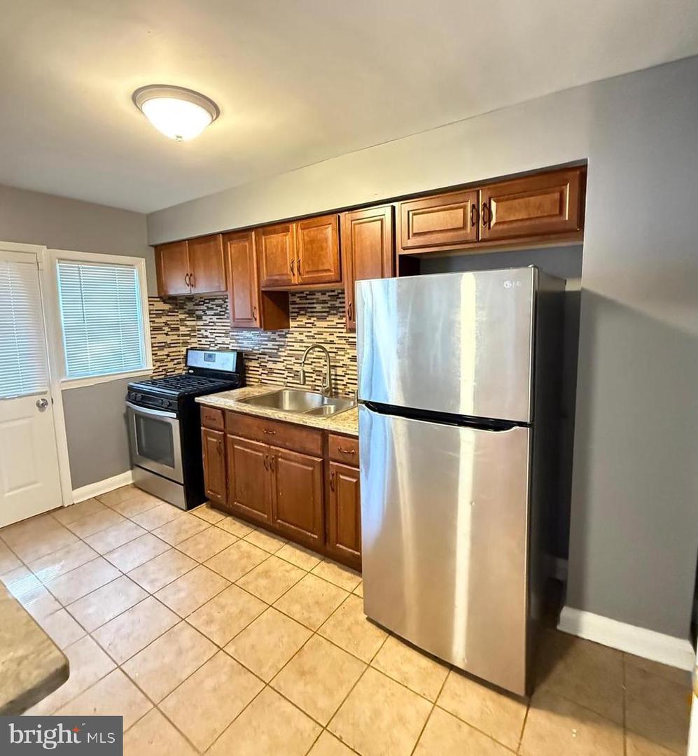 1909 Swansea Rd Property Photo 2
