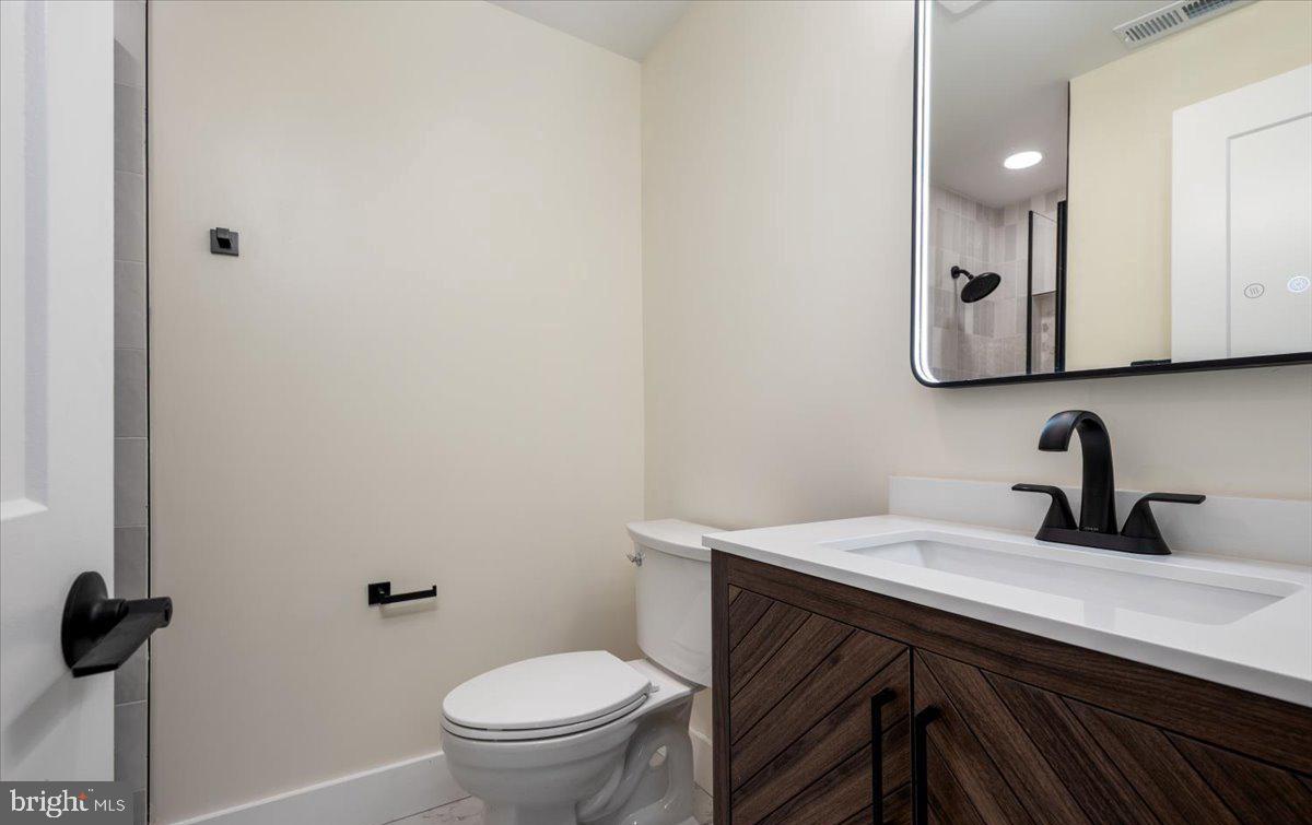 2918 E Cold Spring Ln Property Photo 30
