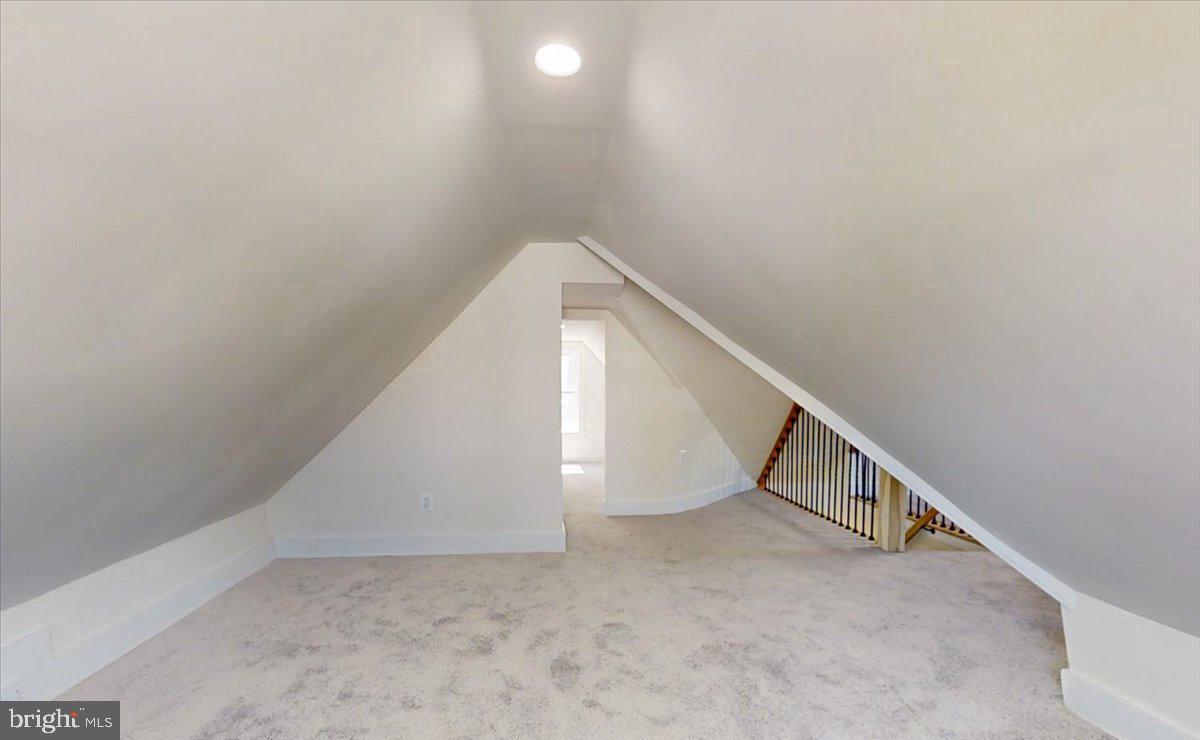 2918 E Cold Spring Ln Property Photo 34
