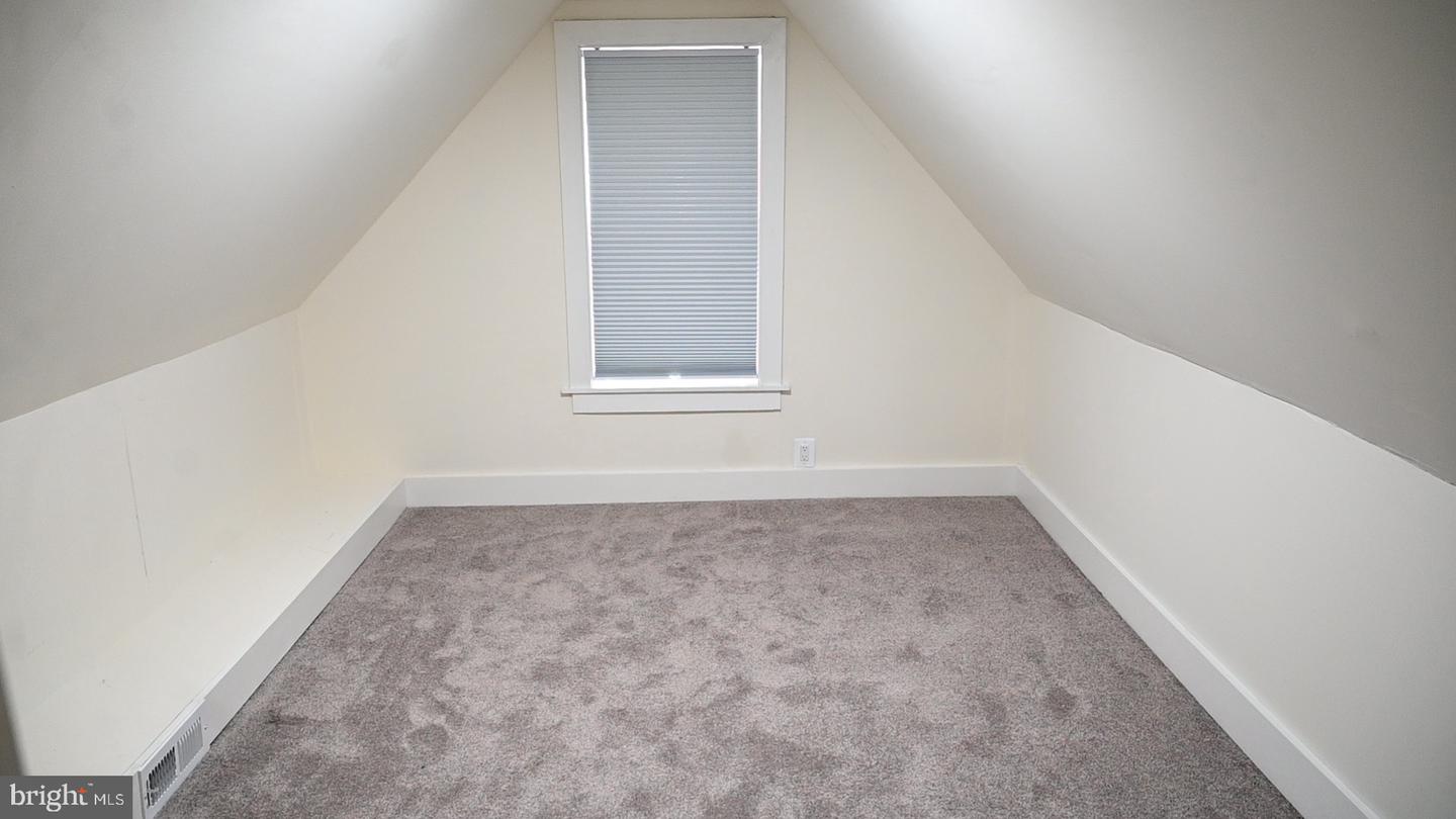 2918 E Cold Spring Ln Property Photo 35