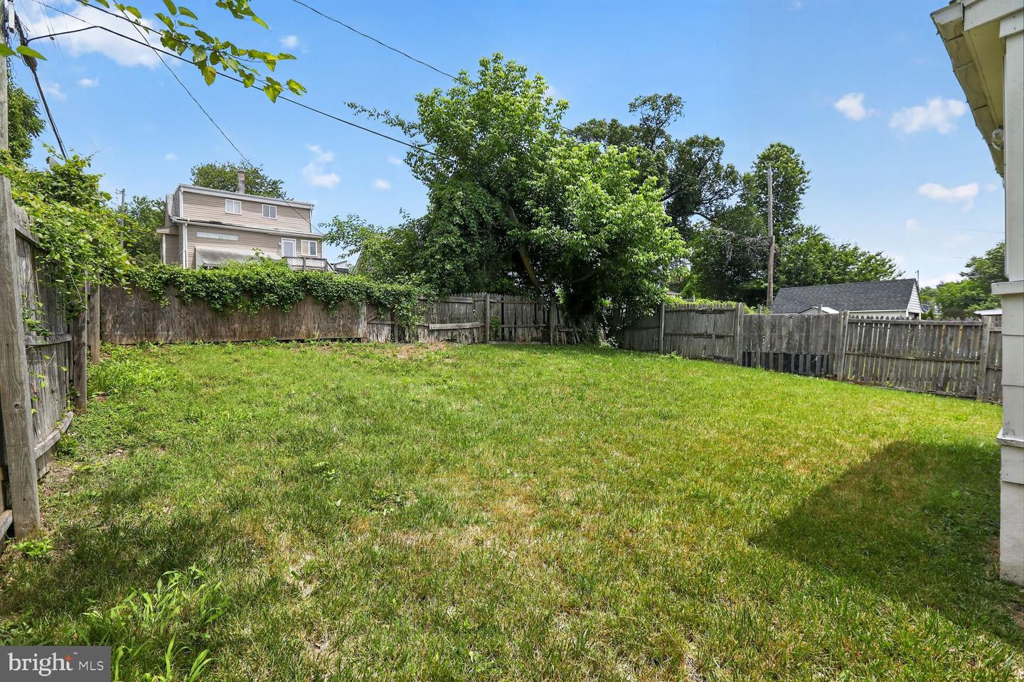 2600 Roselawn Ave Property Photo 22