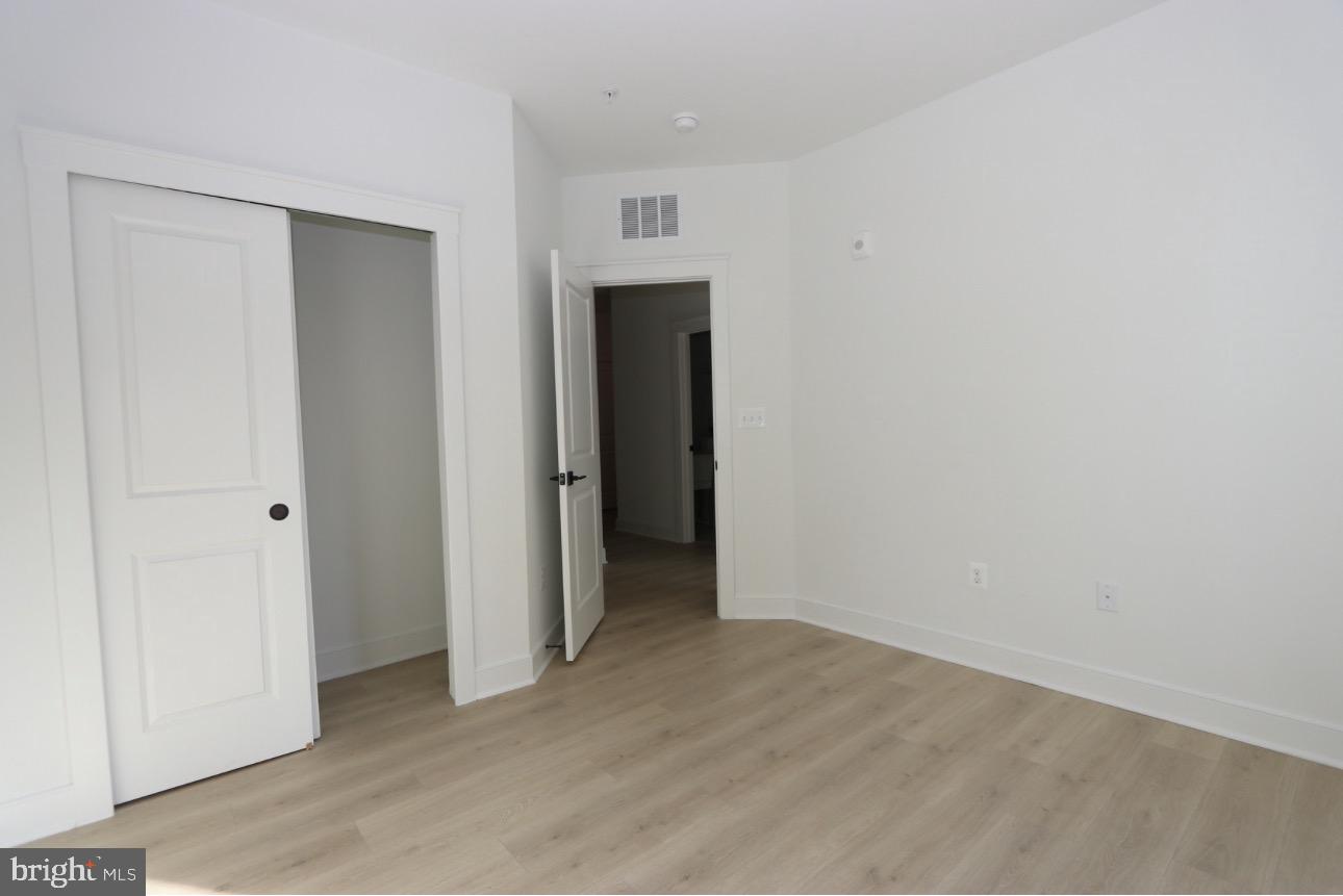 117 E Cromwell St #10a Property Photo 12