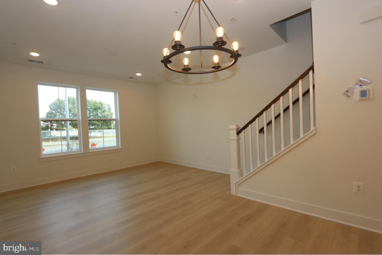 117 E Cromwell St #10a Property Photo 20