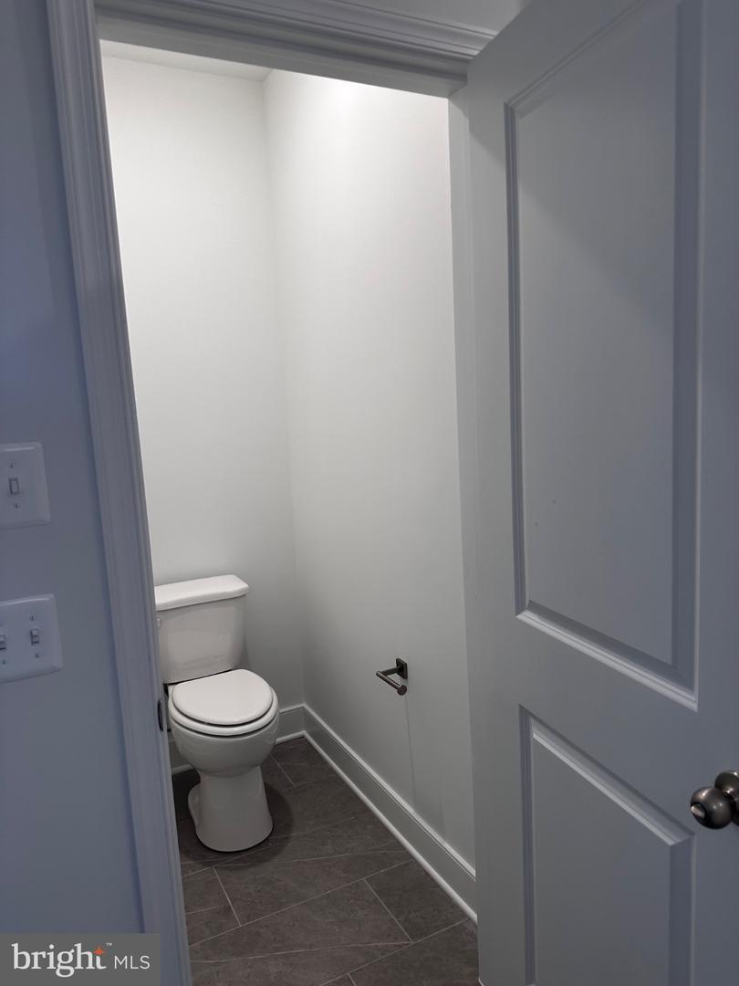 117 E Cromwell St #10a Property Photo 22