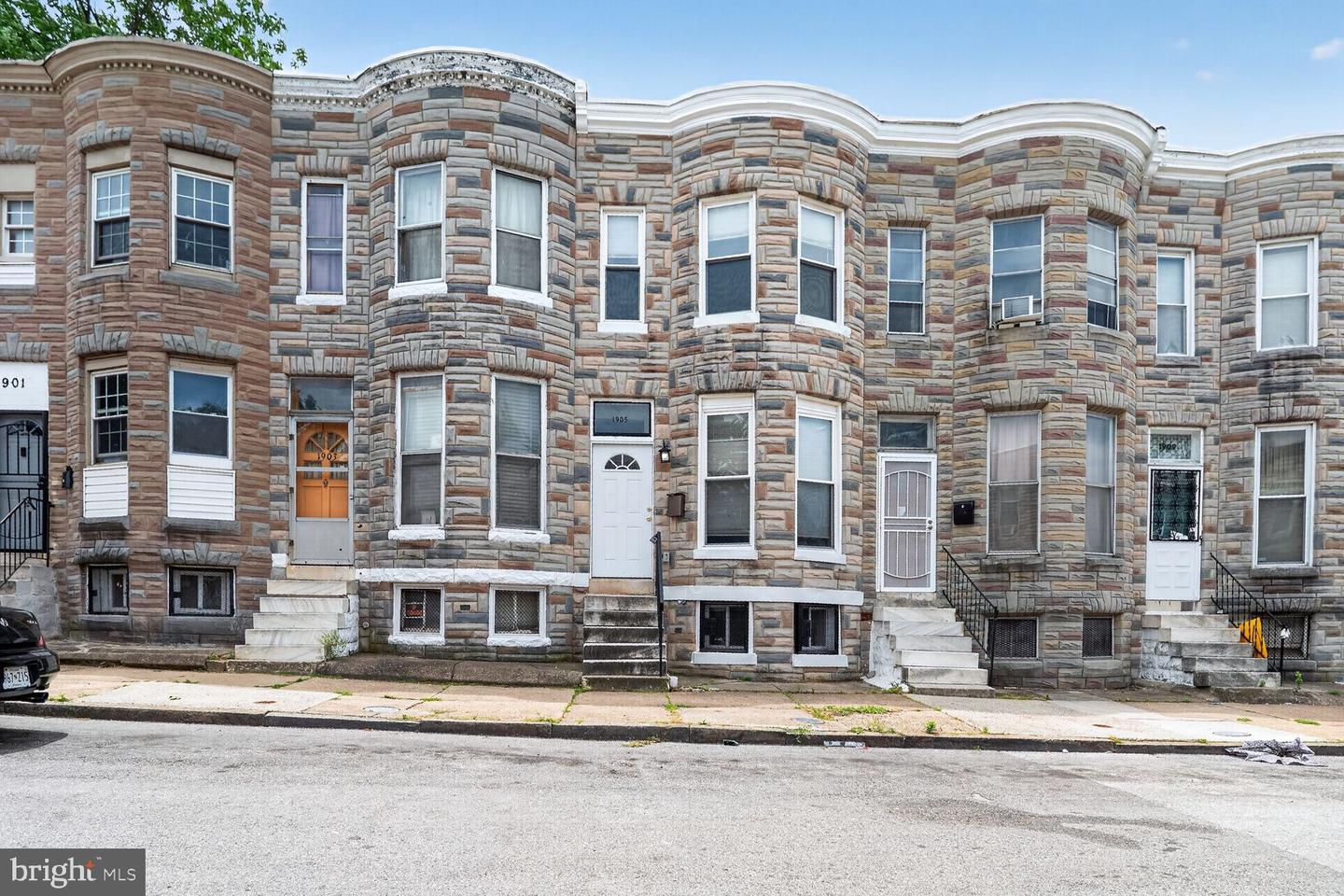1905 PENROSE AVE Property Photo 1