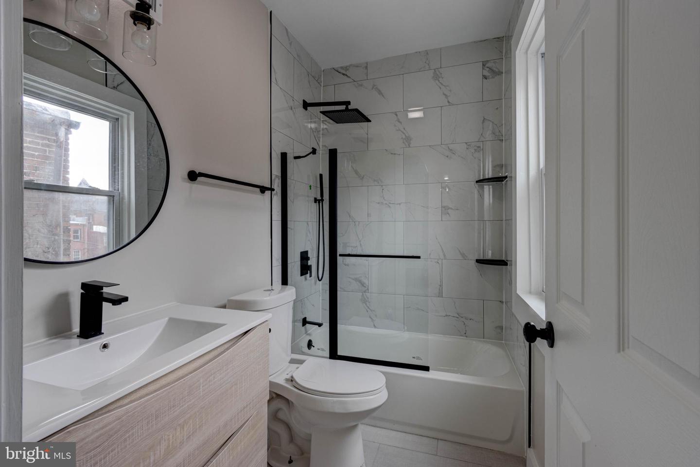 827 N Howard St Property Photo 9