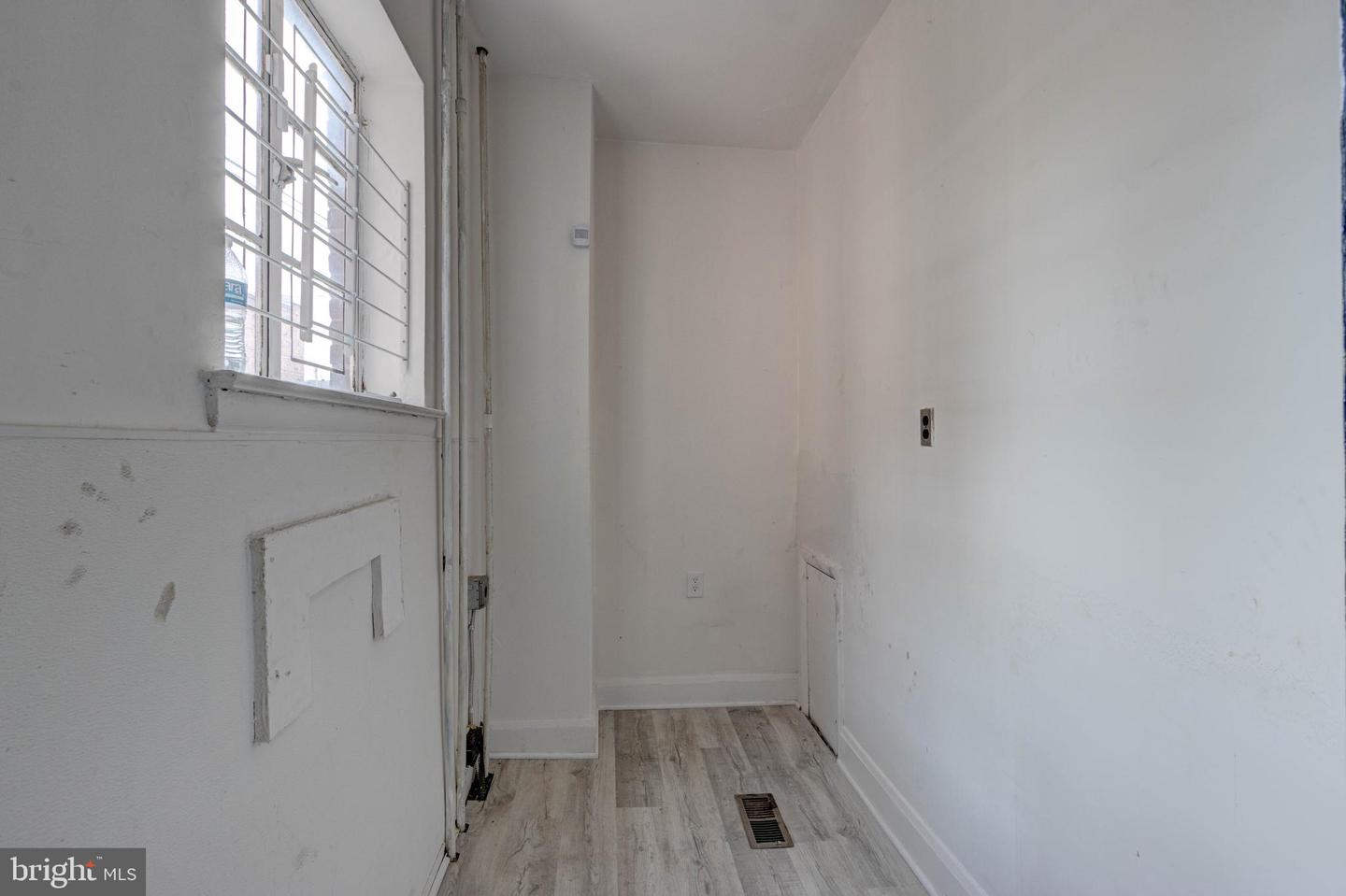 827 N Howard St Property Photo 37