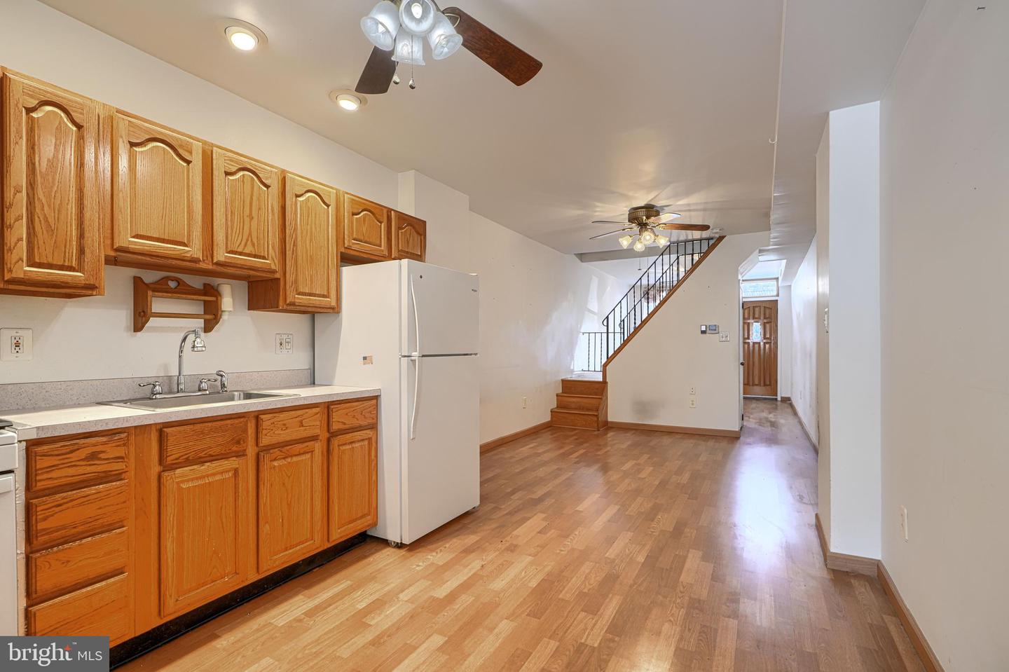 1414 Towson St Property Photo 10