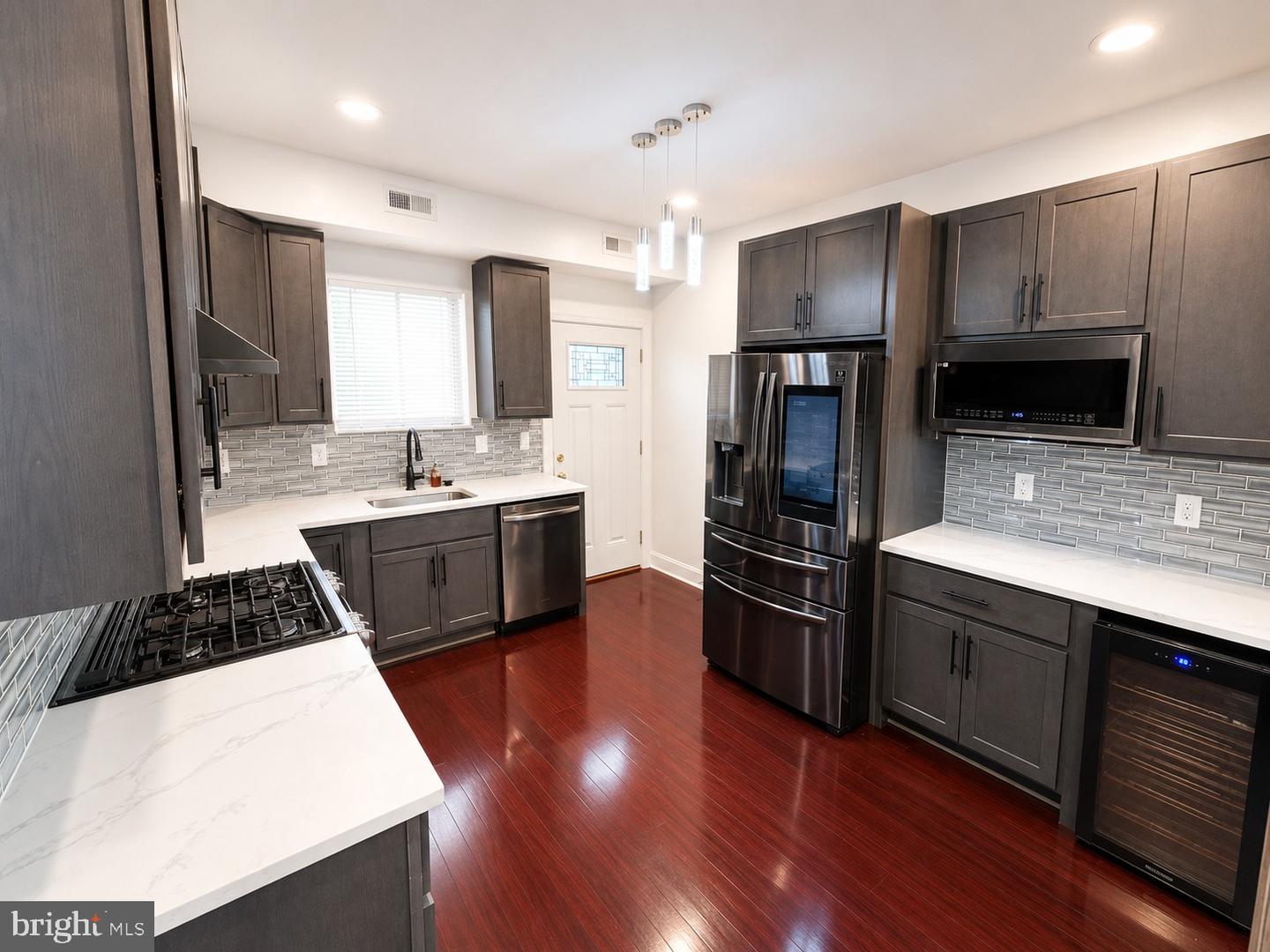 1610 E Federal St Property Photo 4