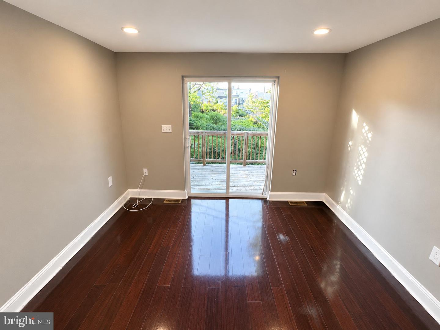 1610 E Federal St Property Photo 11