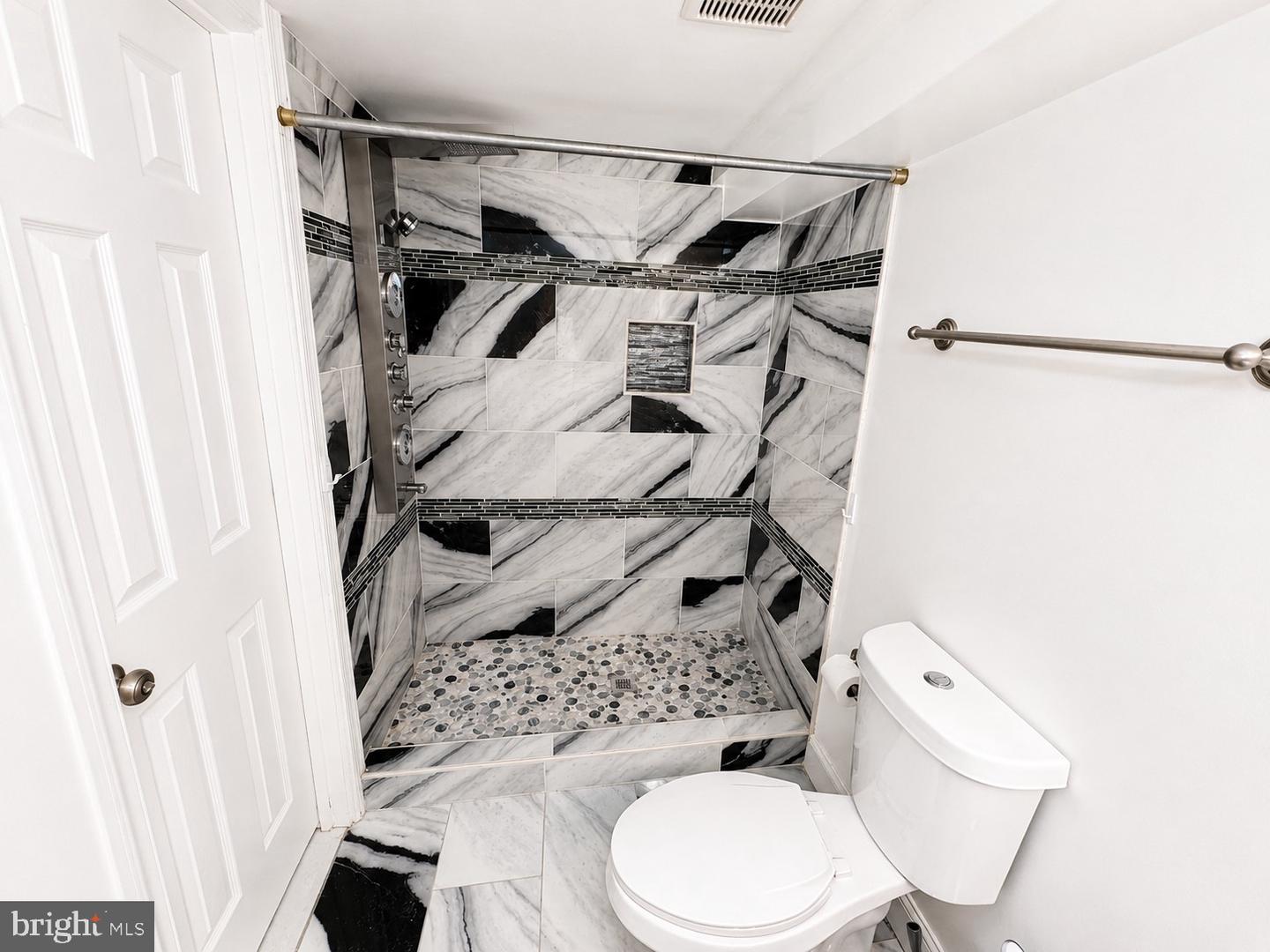1610 E Federal St Property Photo 24