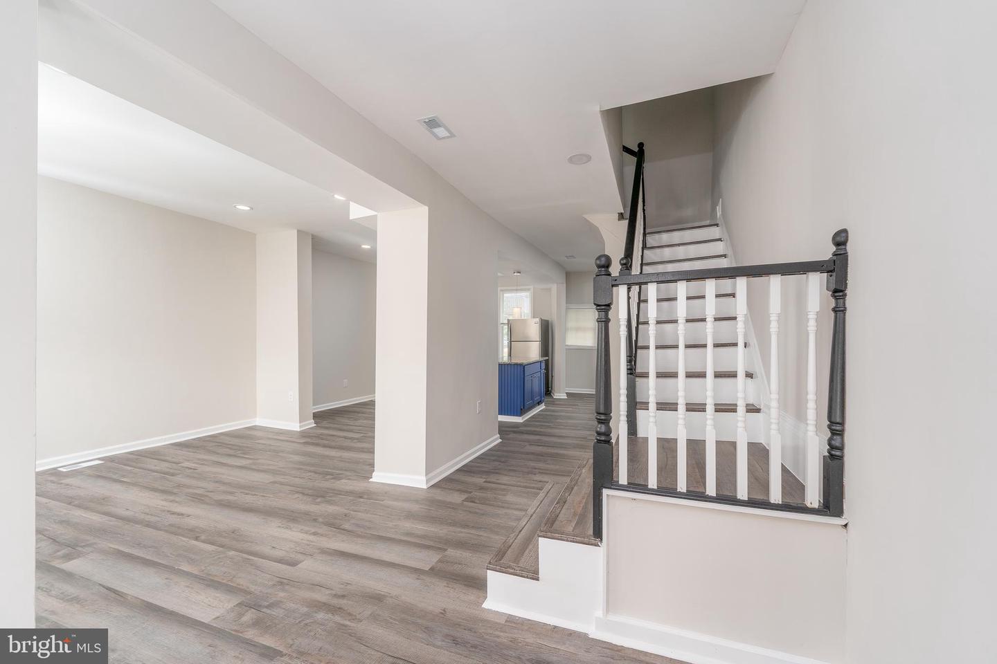 2626 Oswego Ave Property Photo 6