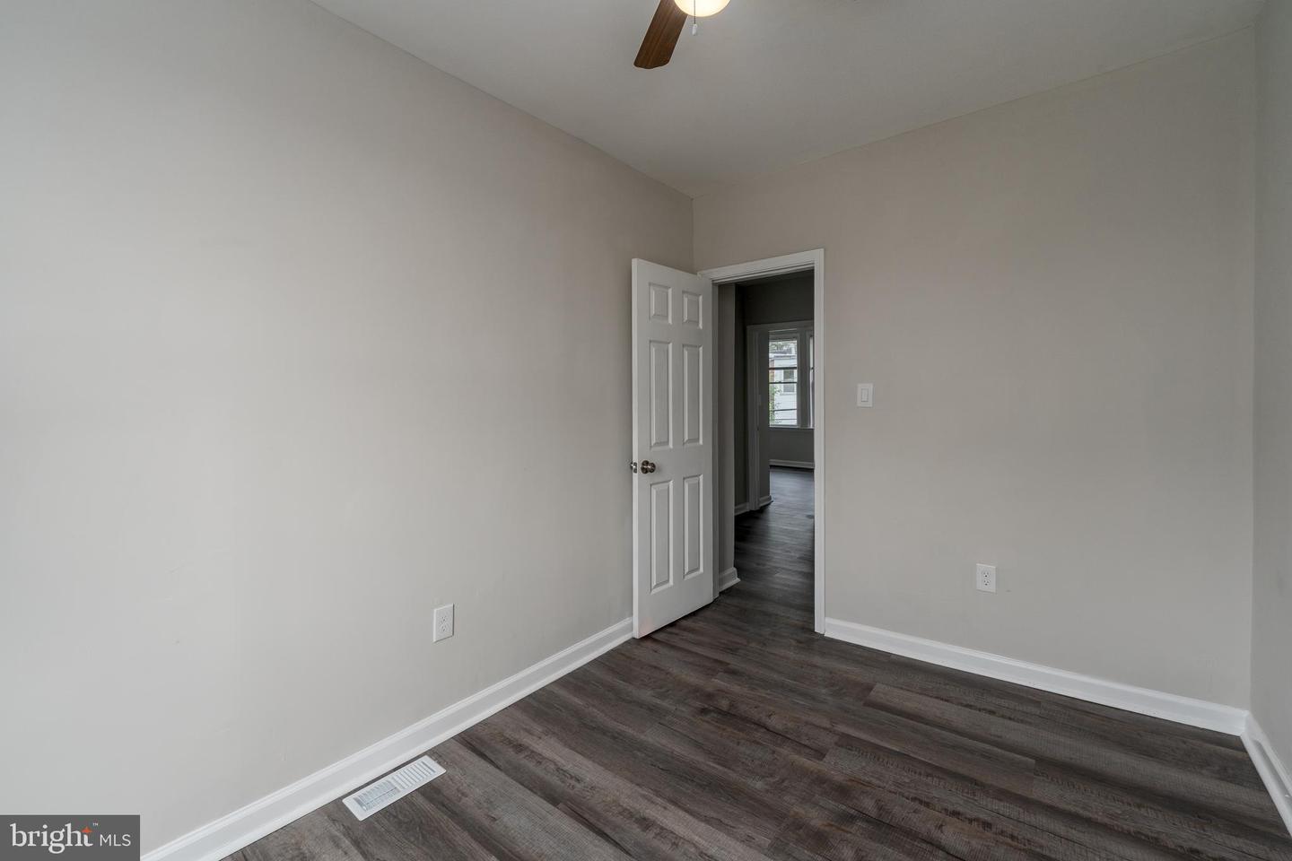 2626 Oswego Ave Property Photo 18