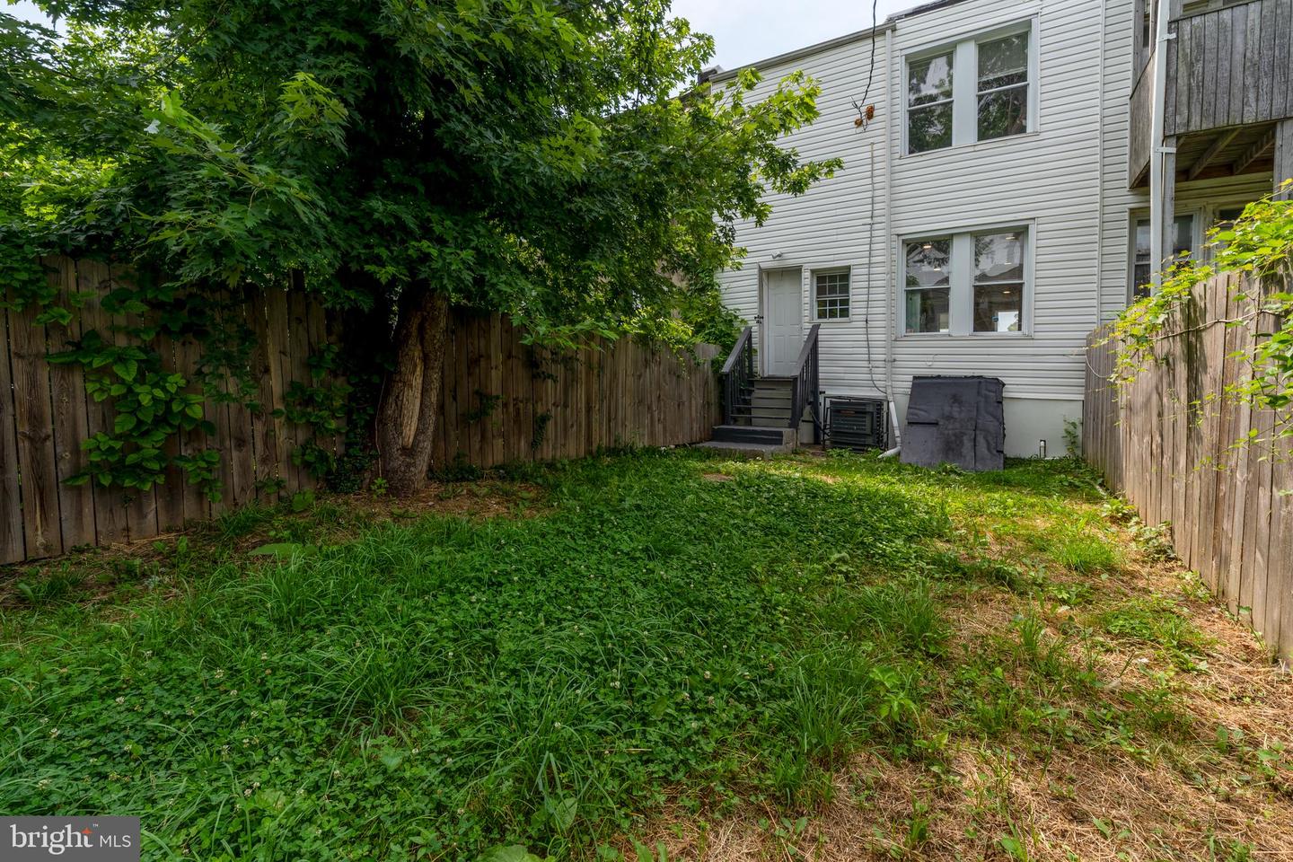 2626 Oswego Ave Property Photo 27