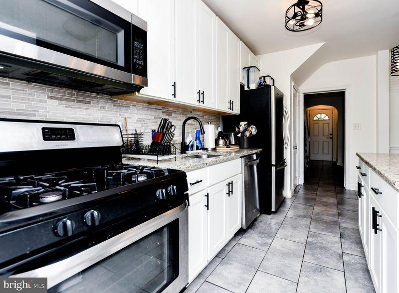 3429 Parklawn Ave Property Photo 11