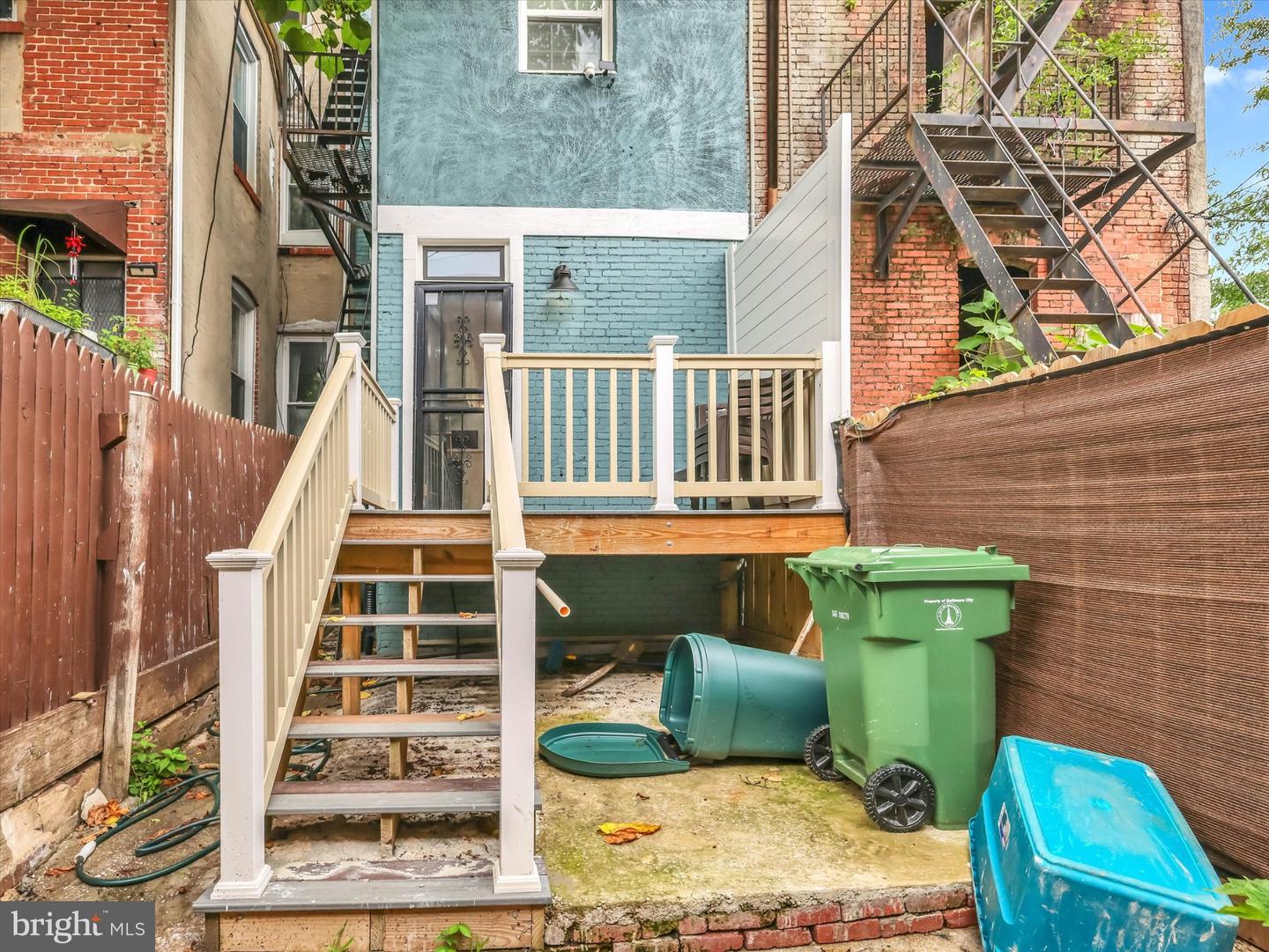 555 Presstman St Property Photo 37
