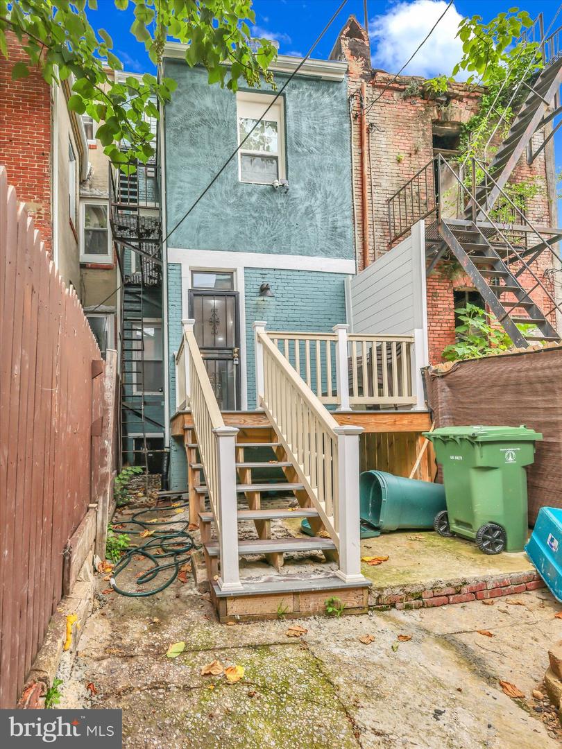 555 Presstman St Property Photo 38