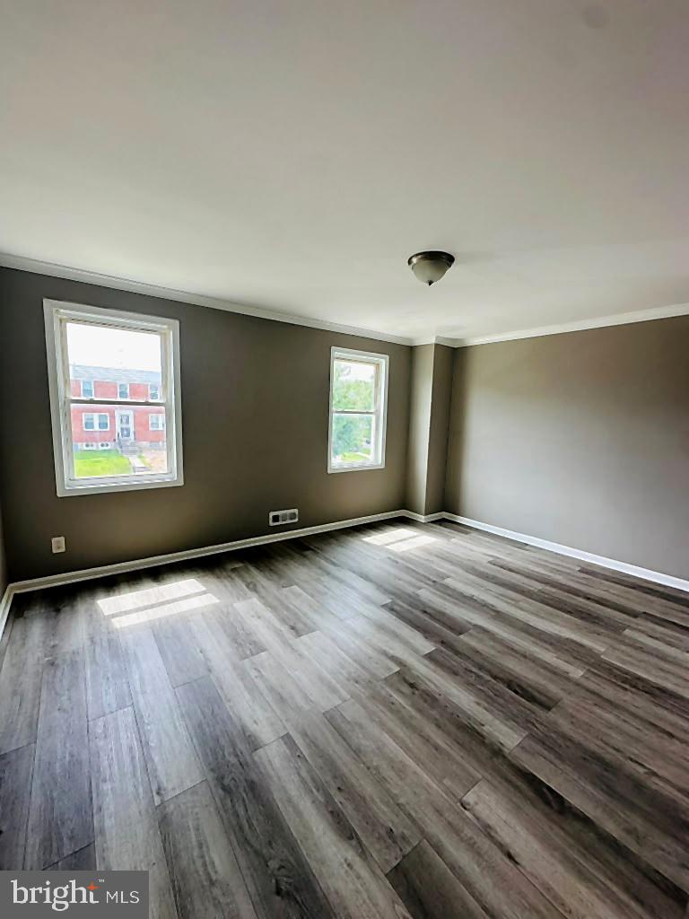3912 Kenyon Ave Property Photo 6