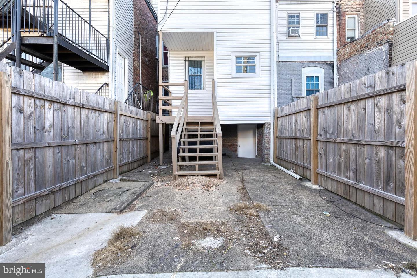 3522 E Baltimore St Property Photo 27