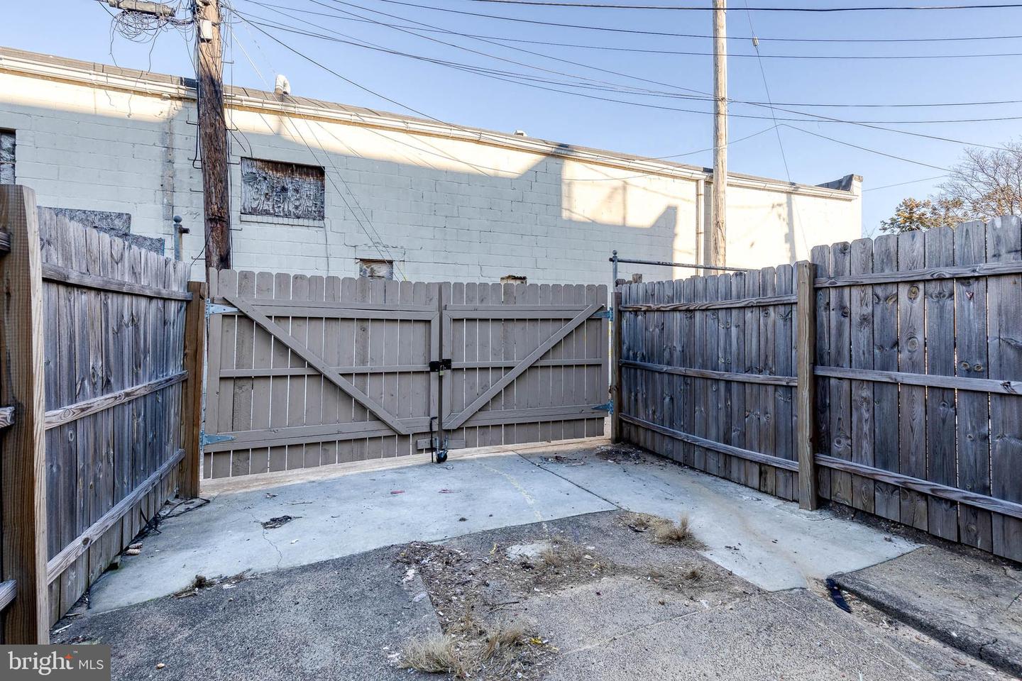 3522 E Baltimore St Property Photo 28
