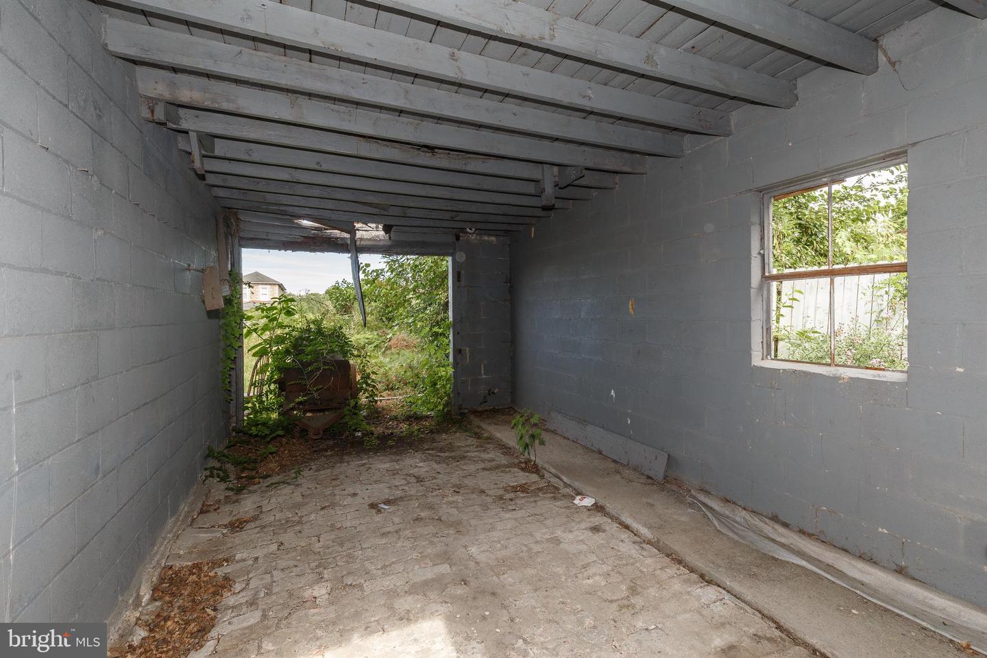 925 N Kresson St Property Photo 28