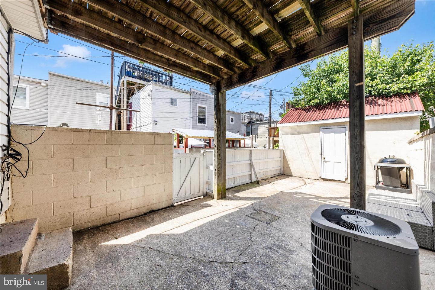 922 S Decker Ave Property Photo 33