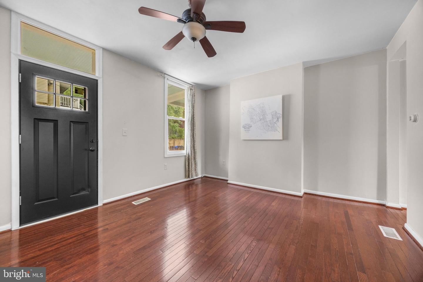 3544 Ash St Property Photo 4