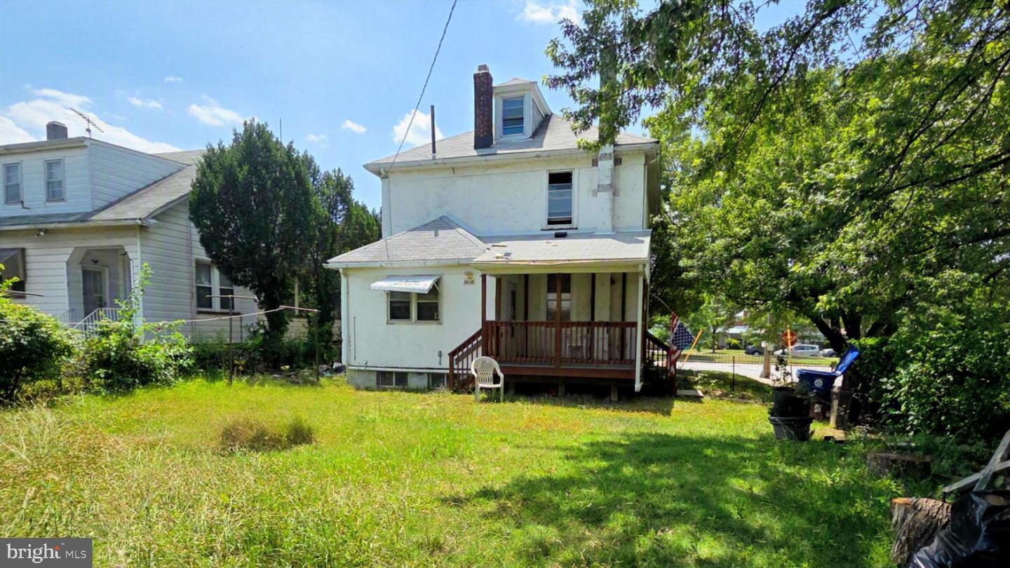 1701 Dundalk Ave Property Photo 2