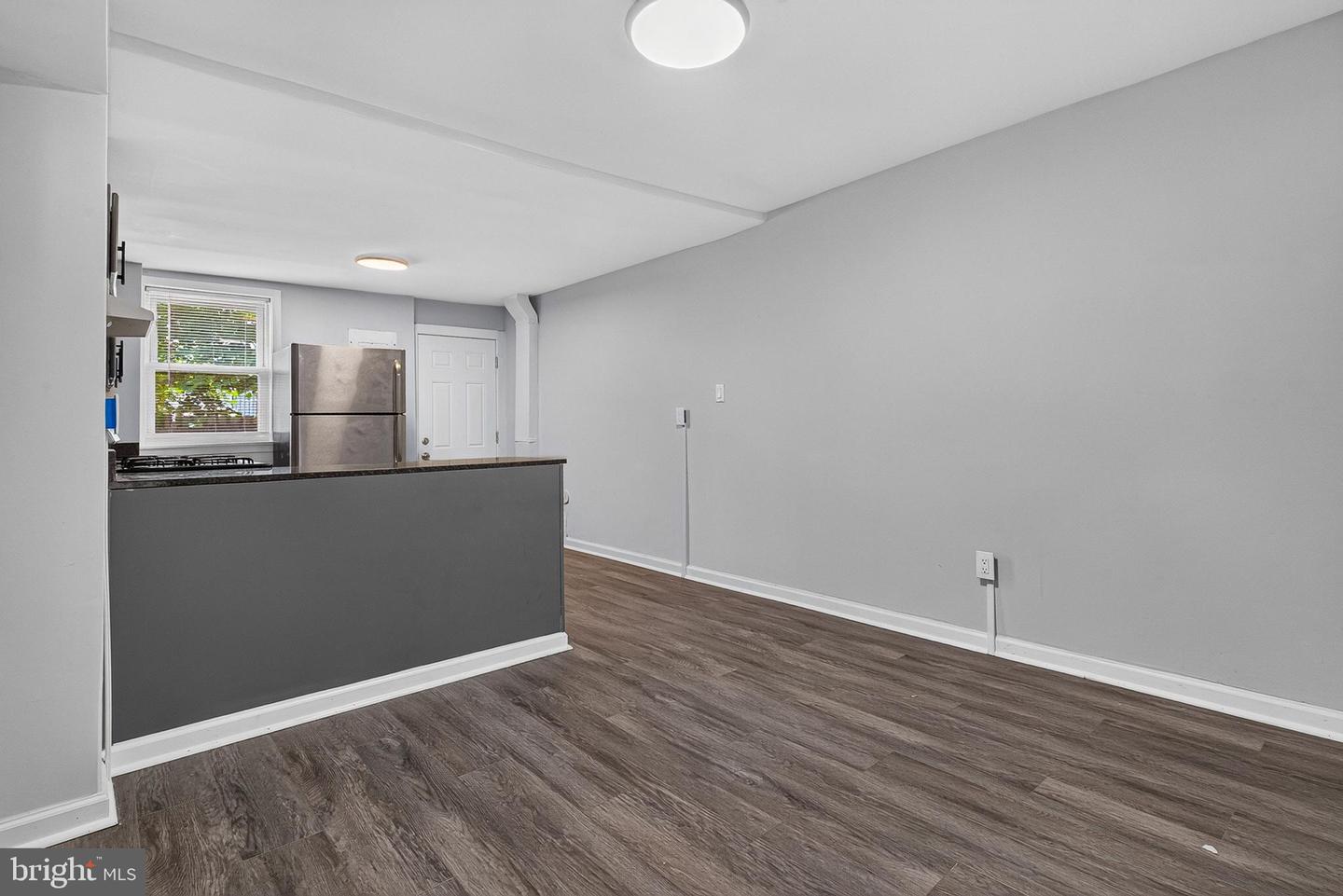 2012 Etting St Property Photo 5
