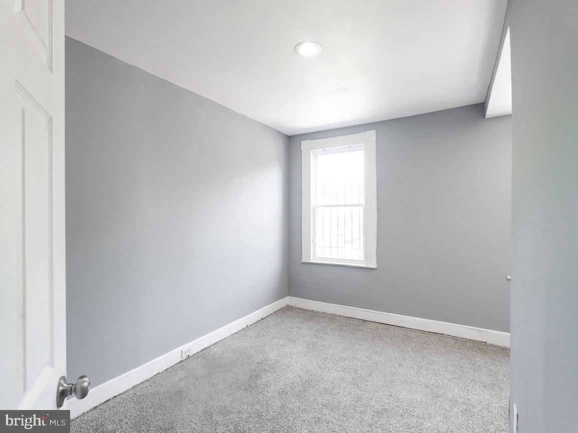 2410 Frederick Ave Property Photo 12