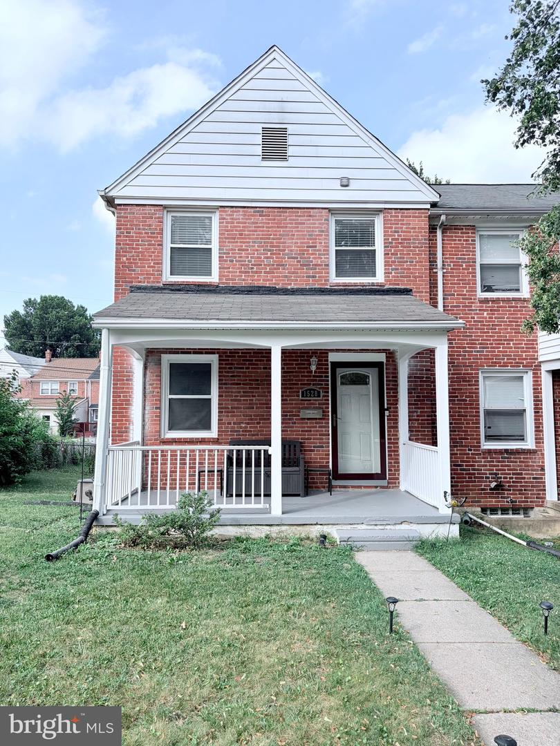 1528 RAMBLEWOOD RD Property Photo 1