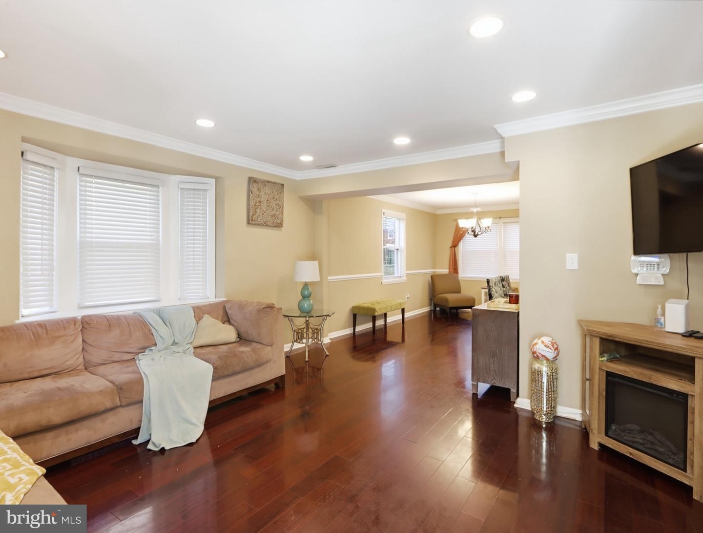 1528 Ramblewood Rd Property Photo 4