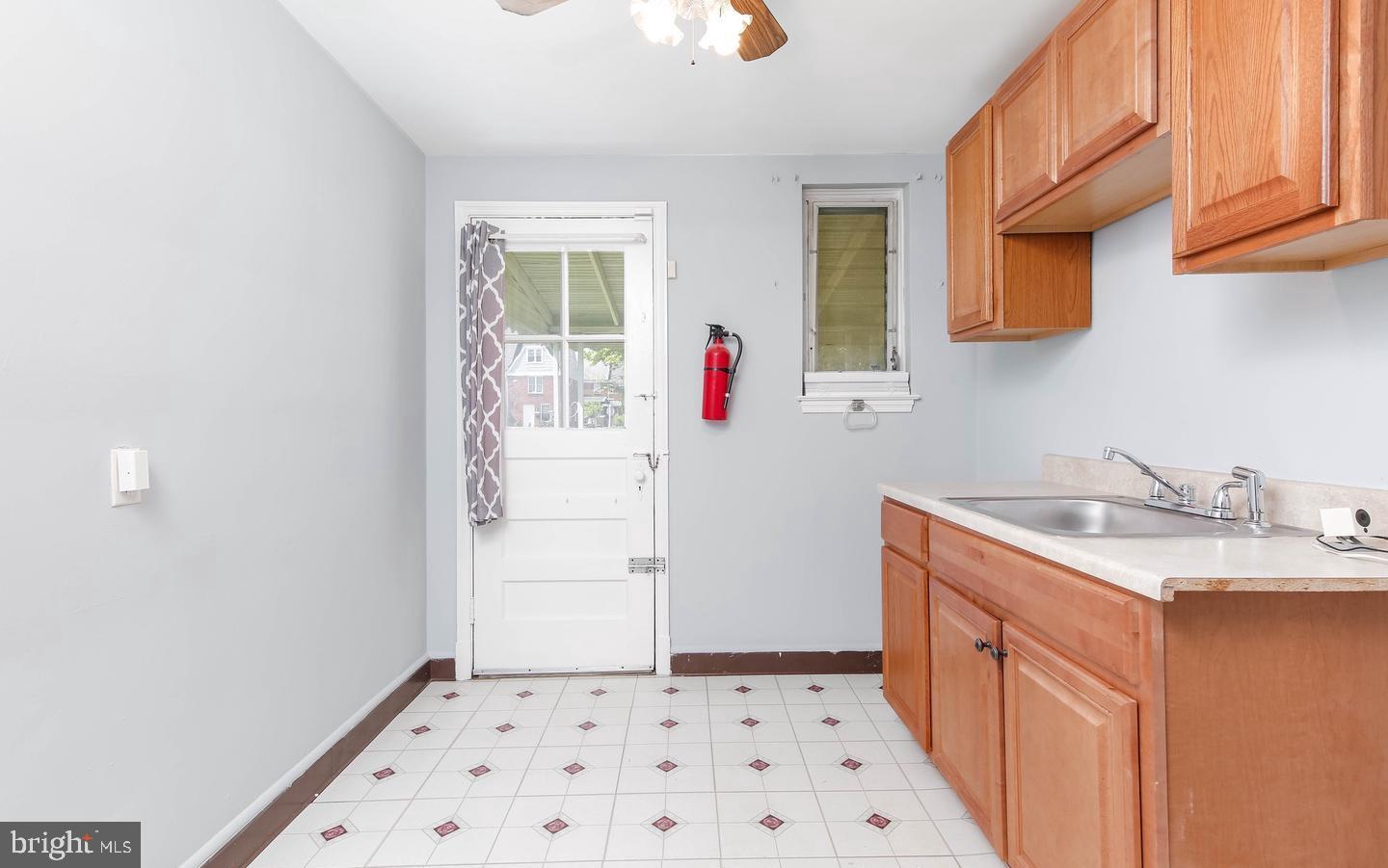 3243 Kentucky Ave Property Photo 10
