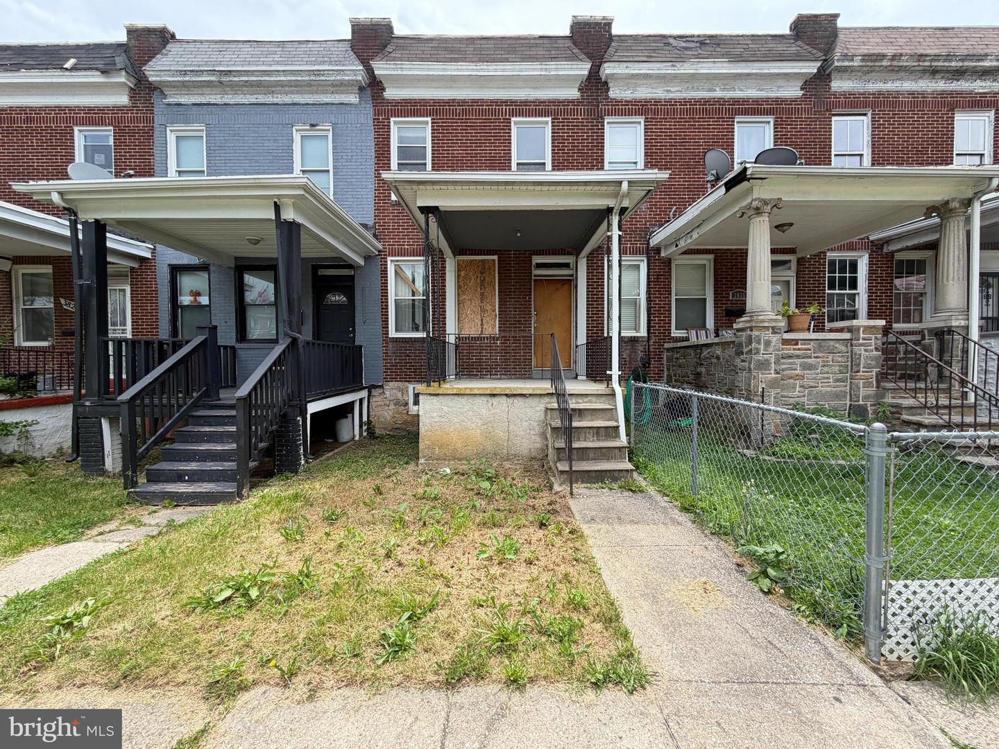 3833 BEEHLER AVE Property Photo 1