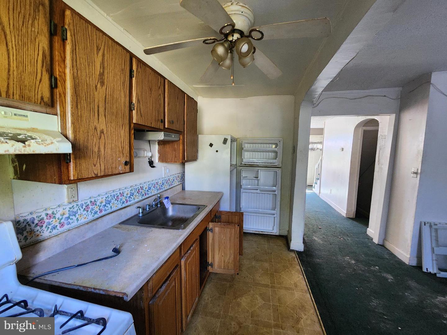 933 N Franklintown Rd Property Photo 8