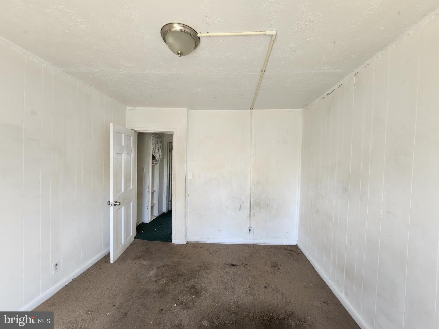 933 N Franklintown Rd Property Photo 14