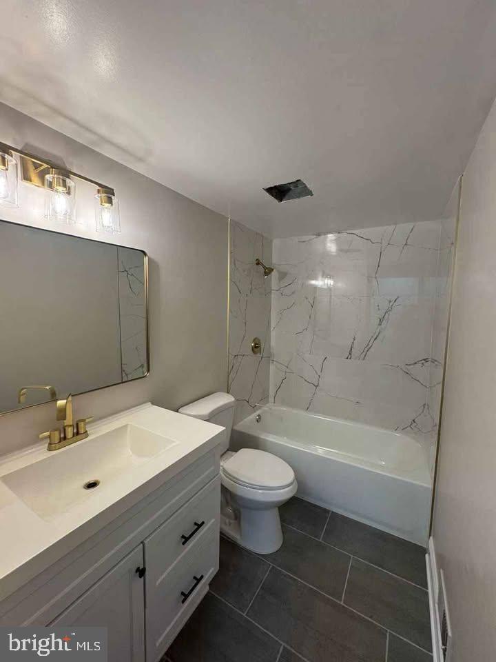 1317 Hollins St #2 Property Photo 4