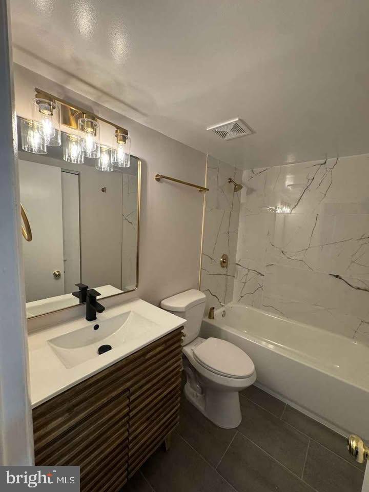 1317 Hollins St #2 Property Photo 5