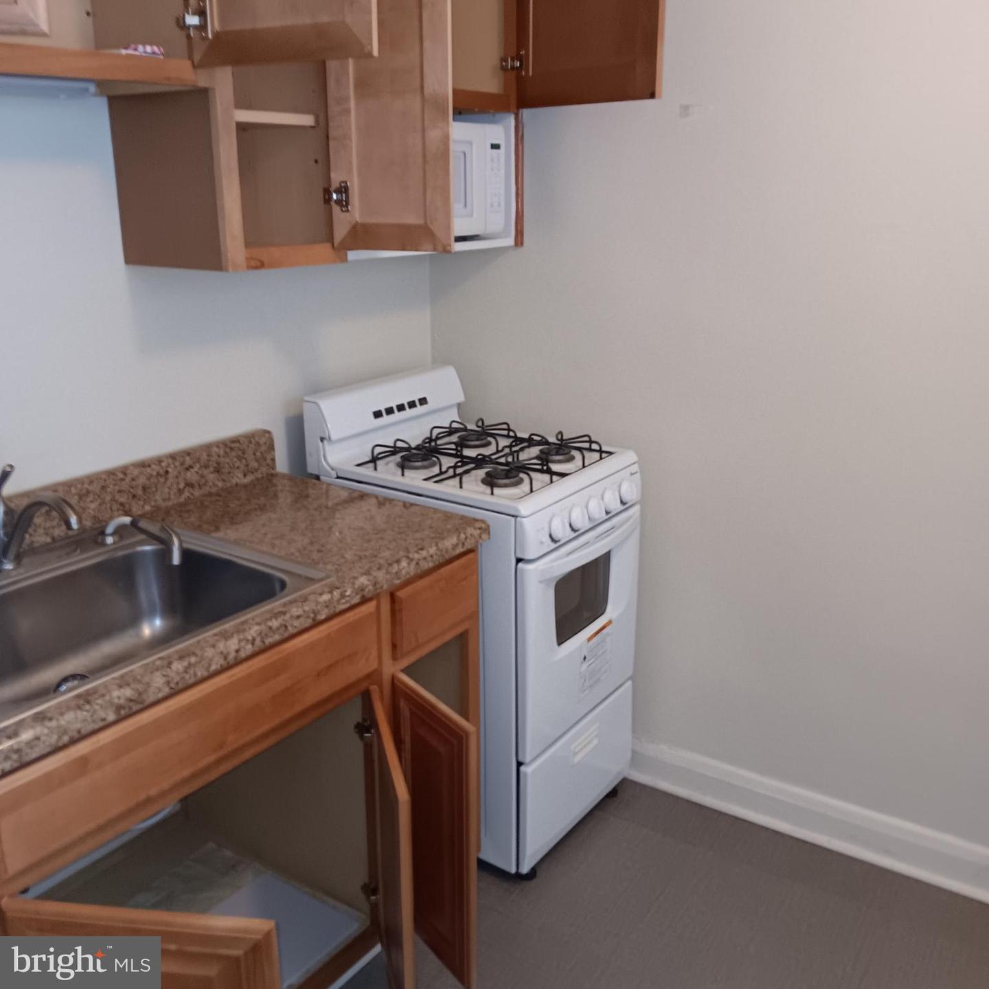 5809 Chinquapin Pkwy Property Photo 7