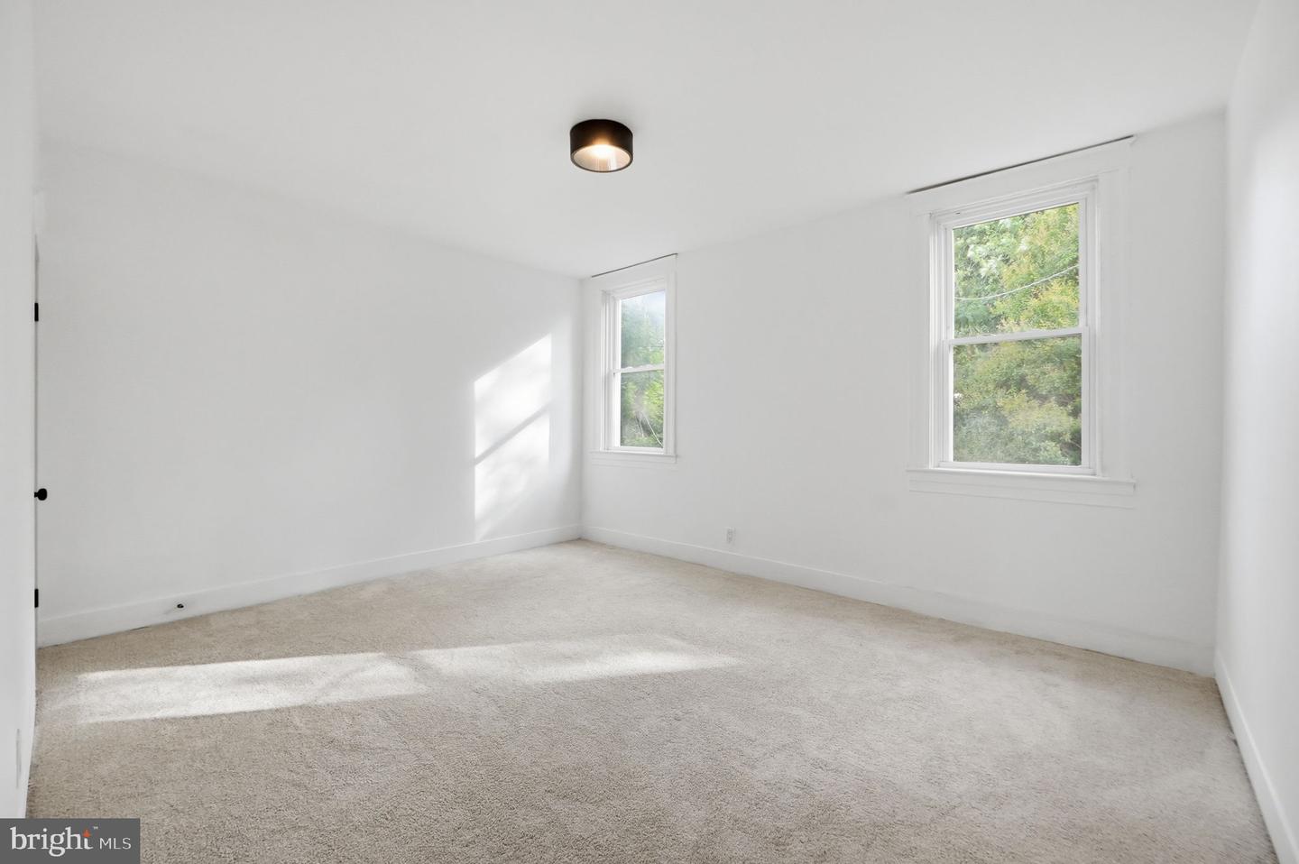 3920 6th St Property Photo 15