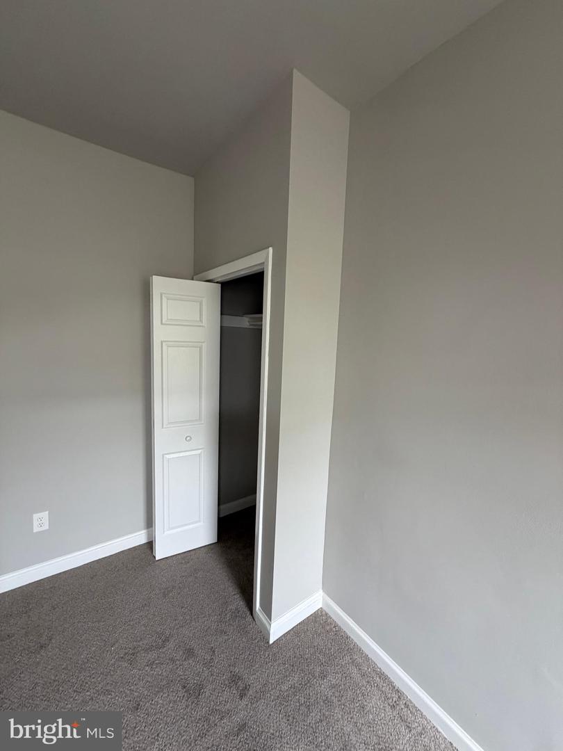 430 N Patterson Park Ave Property Photo 15