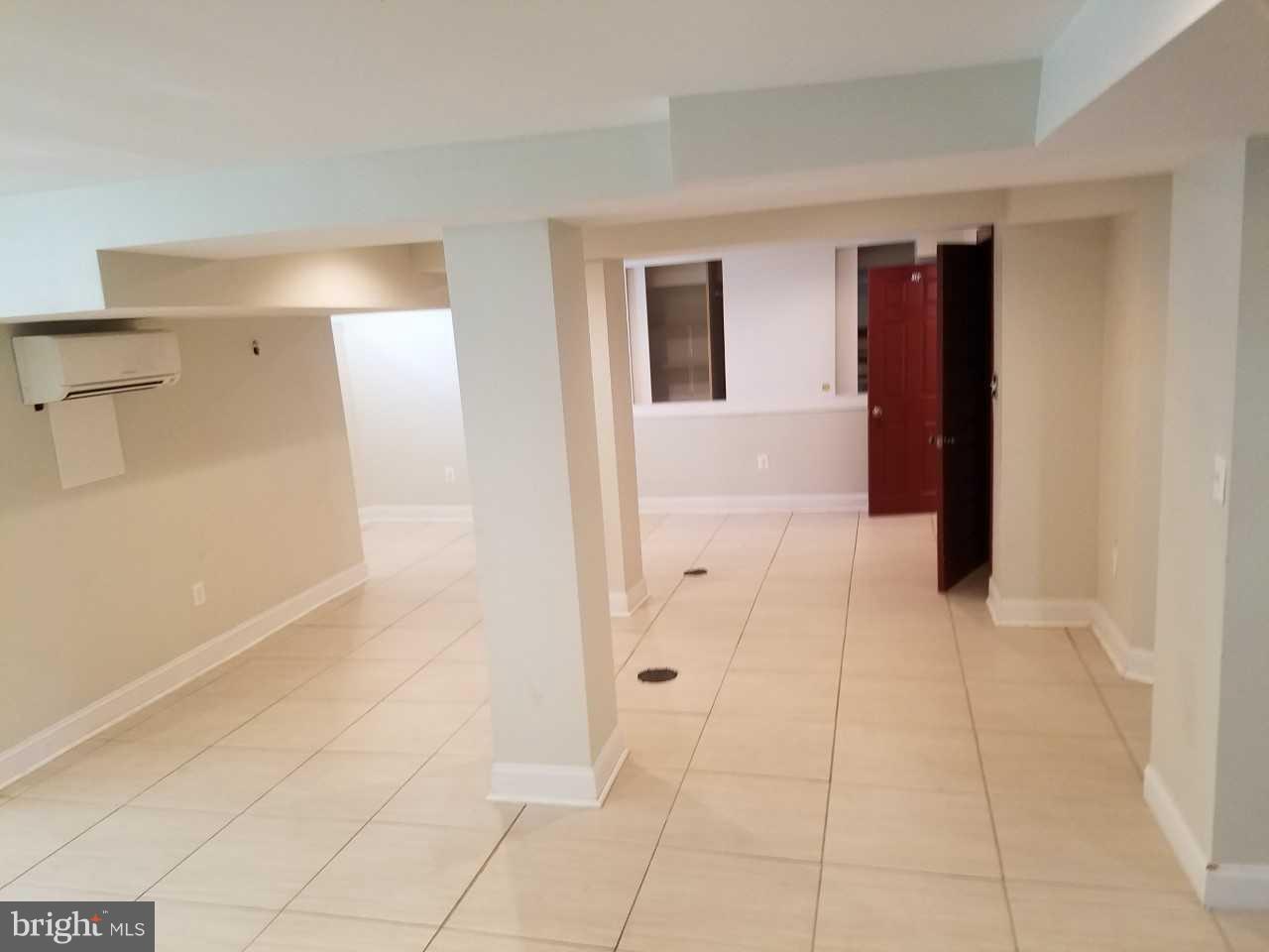 804 Hollins St #basement Studio Property Photo 7