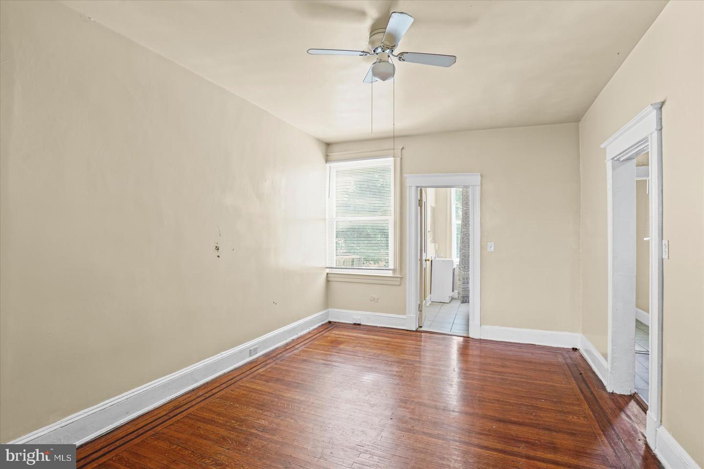 5033 Denmore Ave Property Photo 5