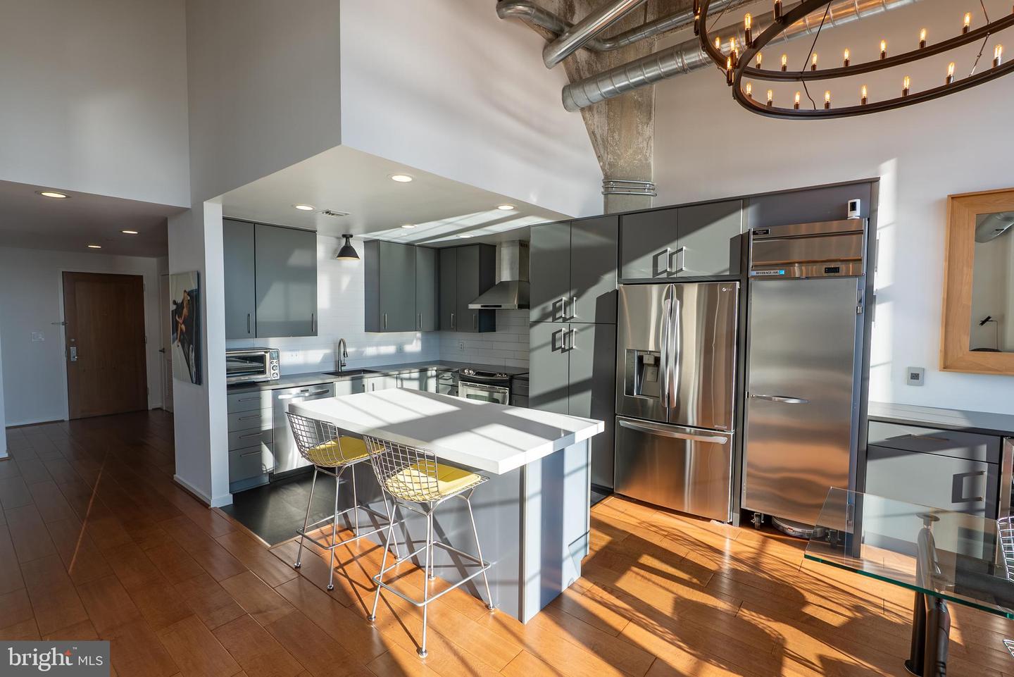 1200 Steuart St #1413 Property Photo 14
