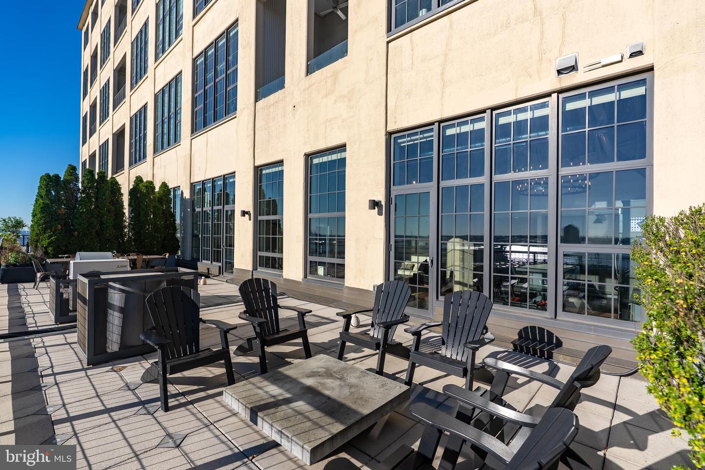 1200 Steuart St #1413 Property Photo 61