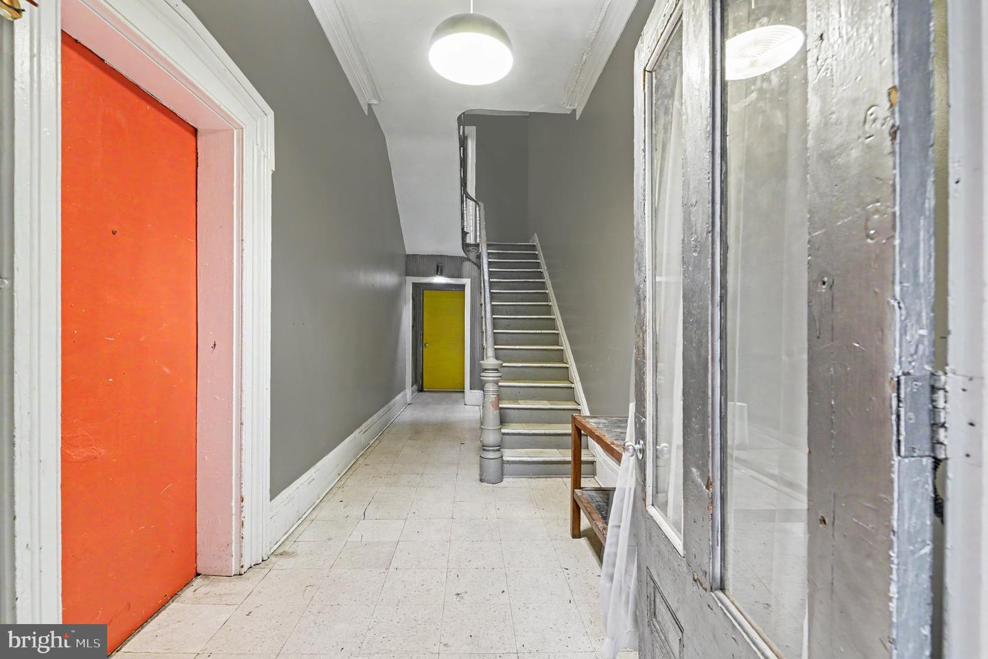 1313 W Fayette St Property Photo 4
