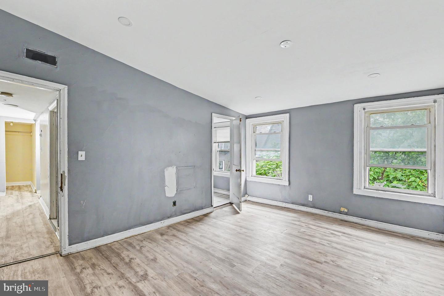 1313 W Fayette St Property Photo 18