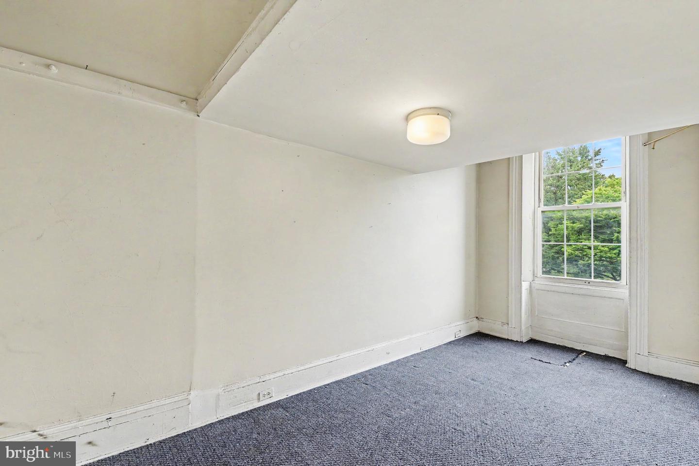 1313 W Fayette St Property Photo 24